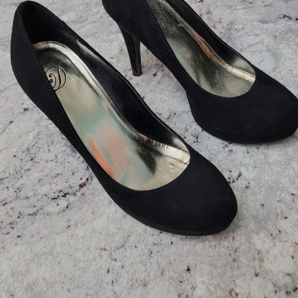 Delicious High Heels - Picture 2 of 13